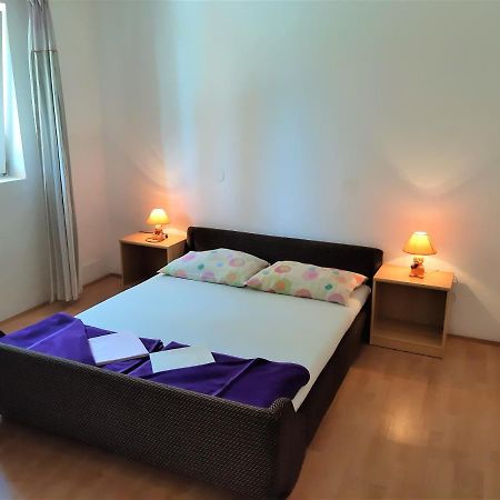 Cozy Apartments With Sea View Novi Vinodolski Esterno foto