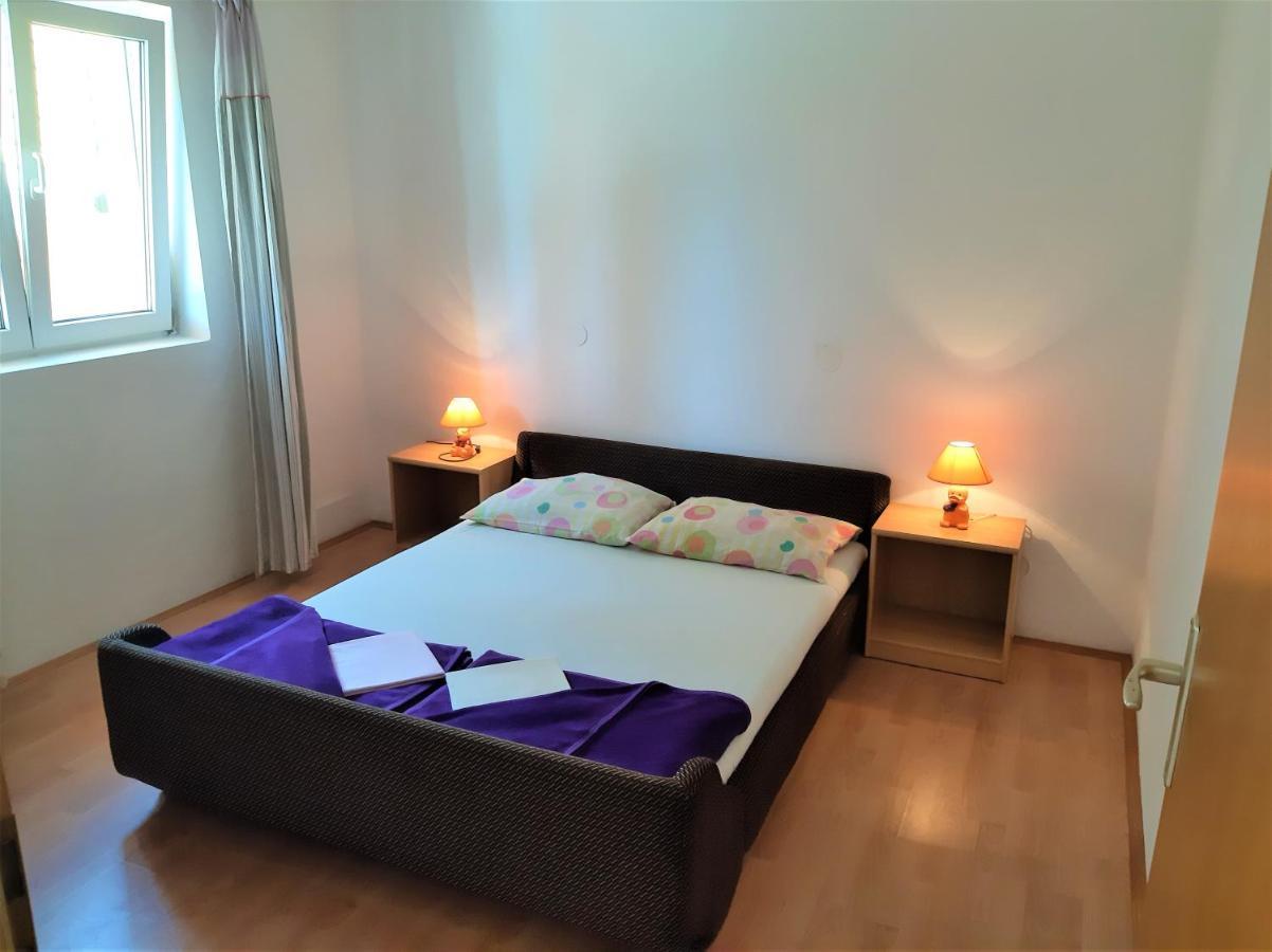 Cozy Apartments With Sea View Novi Vinodolski Esterno foto