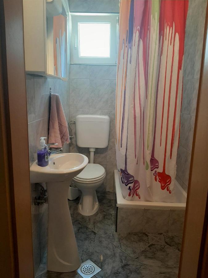 Cozy Apartments With Sea View Novi Vinodolski Esterno foto