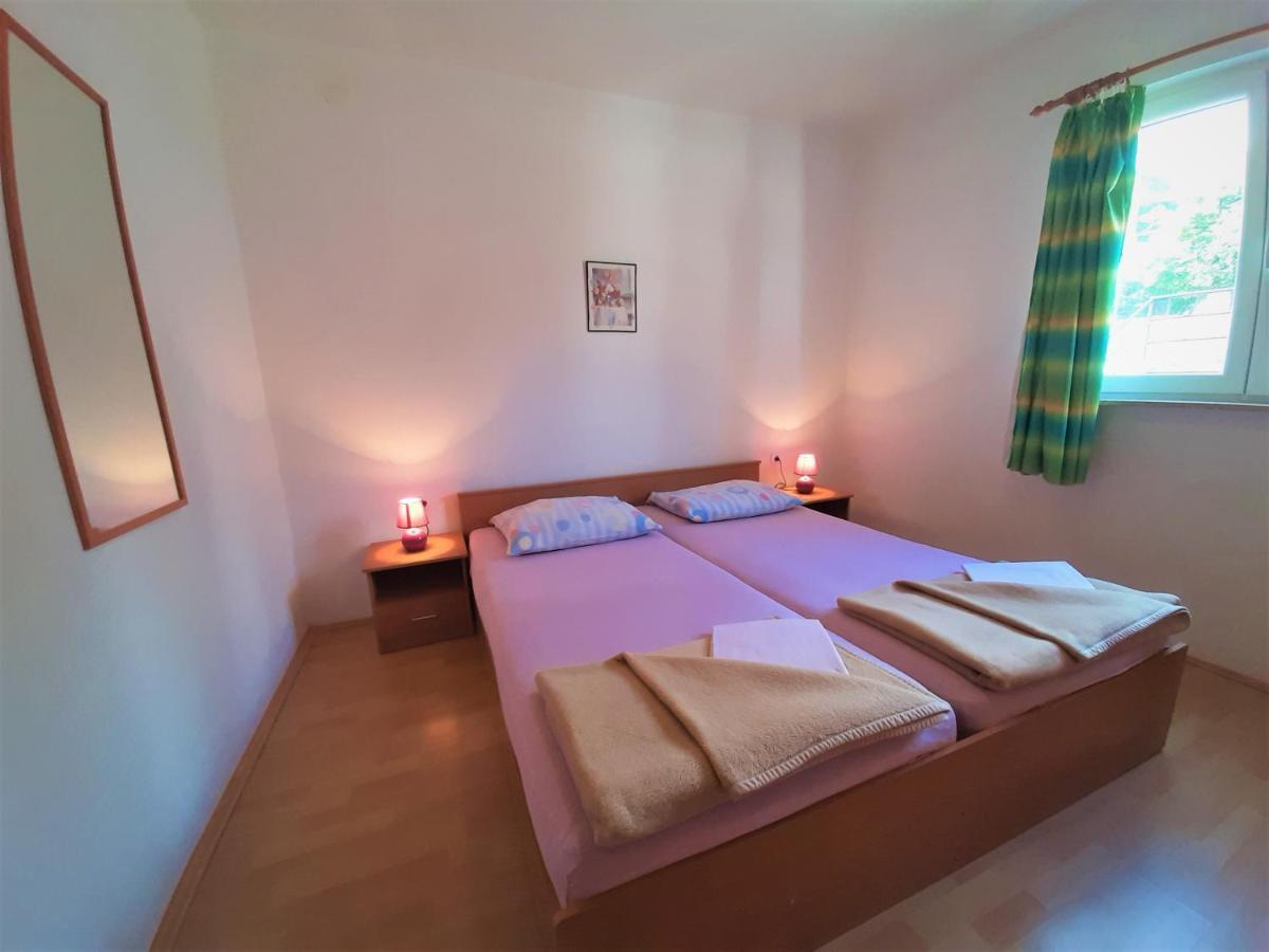 Cozy Apartments With Sea View Novi Vinodolski Esterno foto